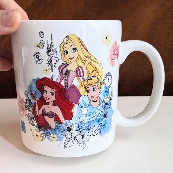 New Disney Princess Ariel Cinderella Rapunzel Kindness in My Heart Cup Mug - Picture 1 of 2